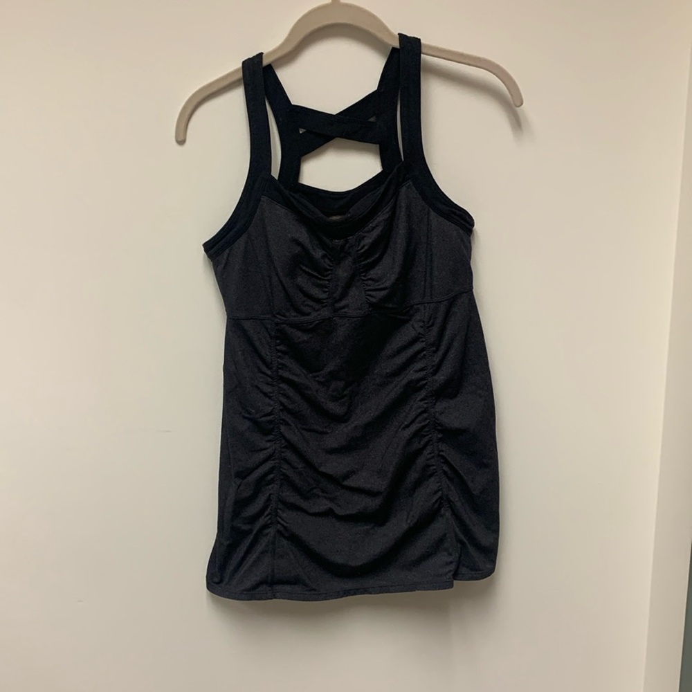 Athleta shelf bra tank top